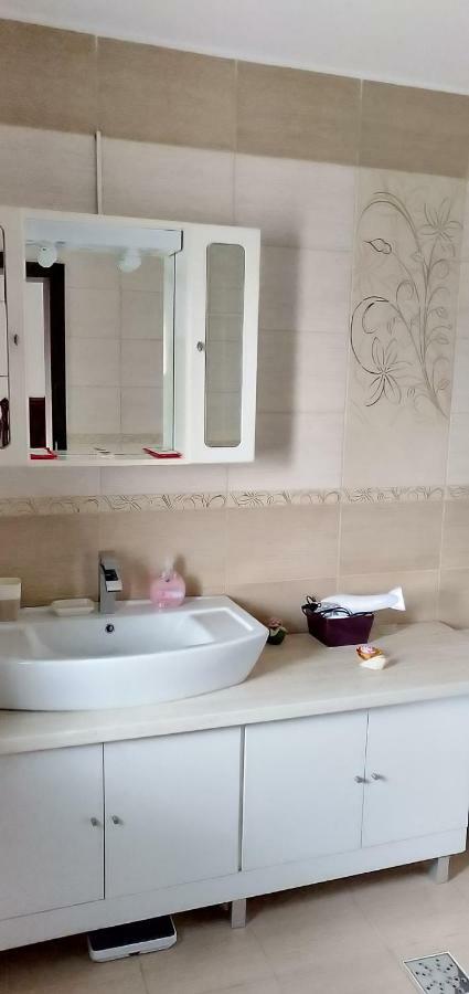 D&D Vila Villa Iasi Eksteriør billede